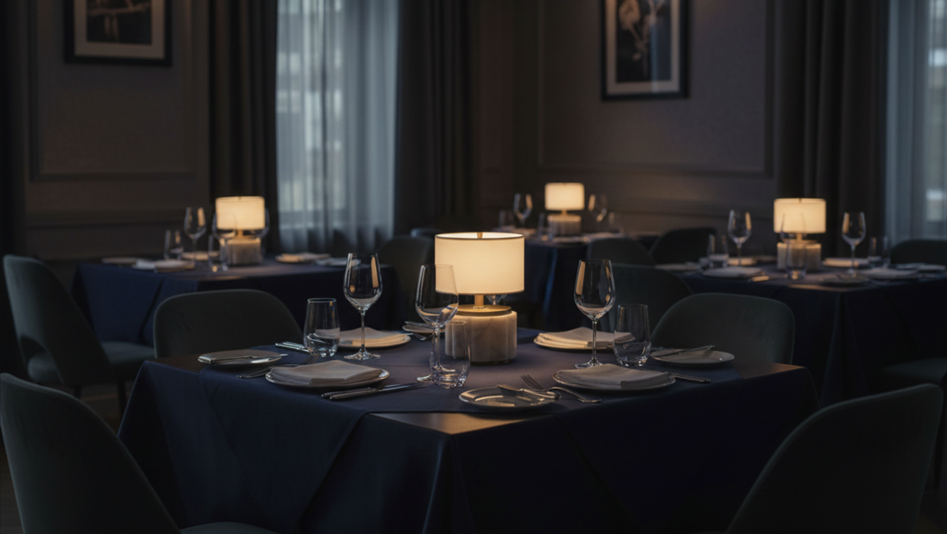 Nora Cordless mini commercial lamp for hospitality industry