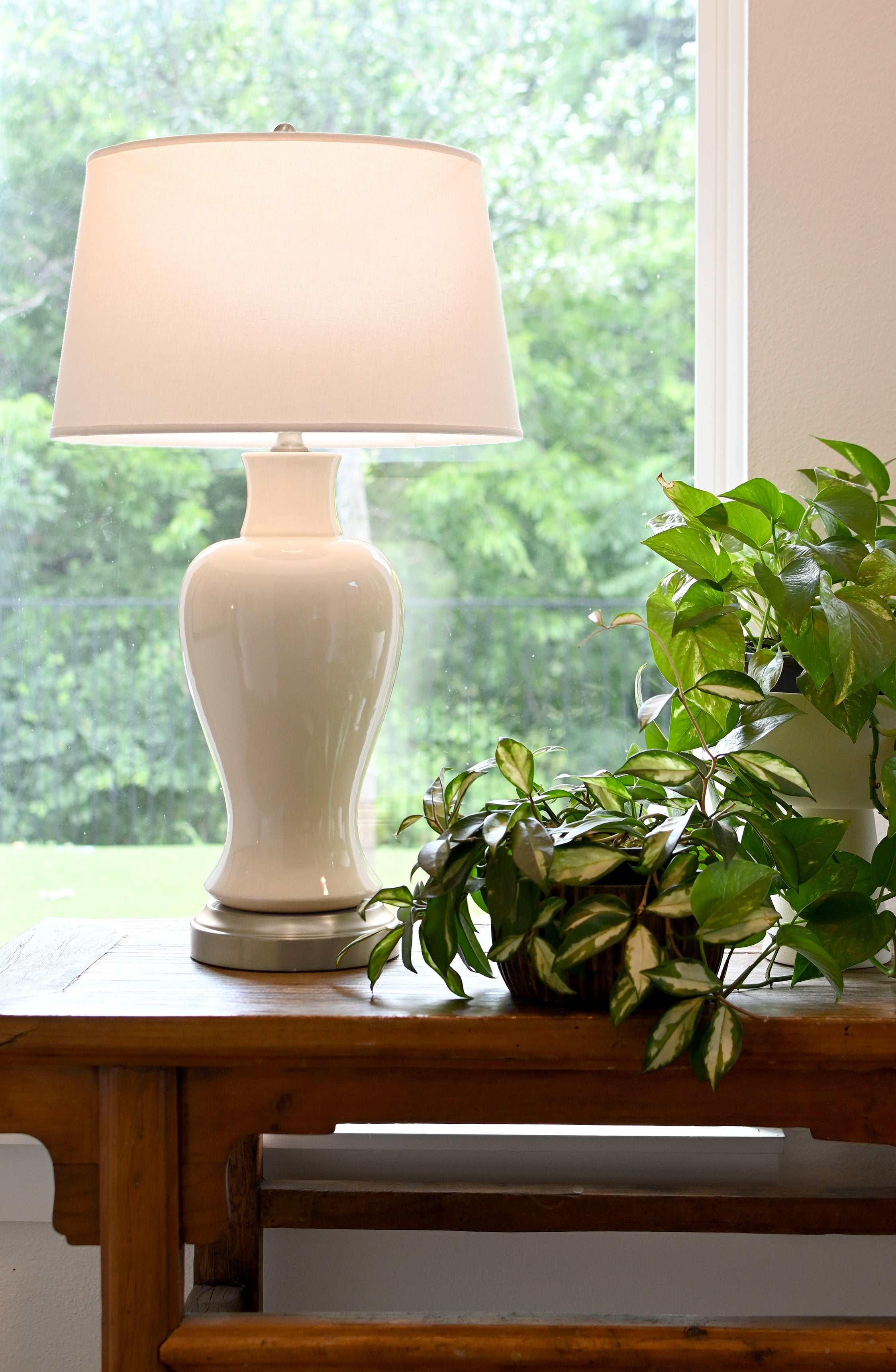 Cordless Elijah Ivory on Nickel Cordless Lamp
