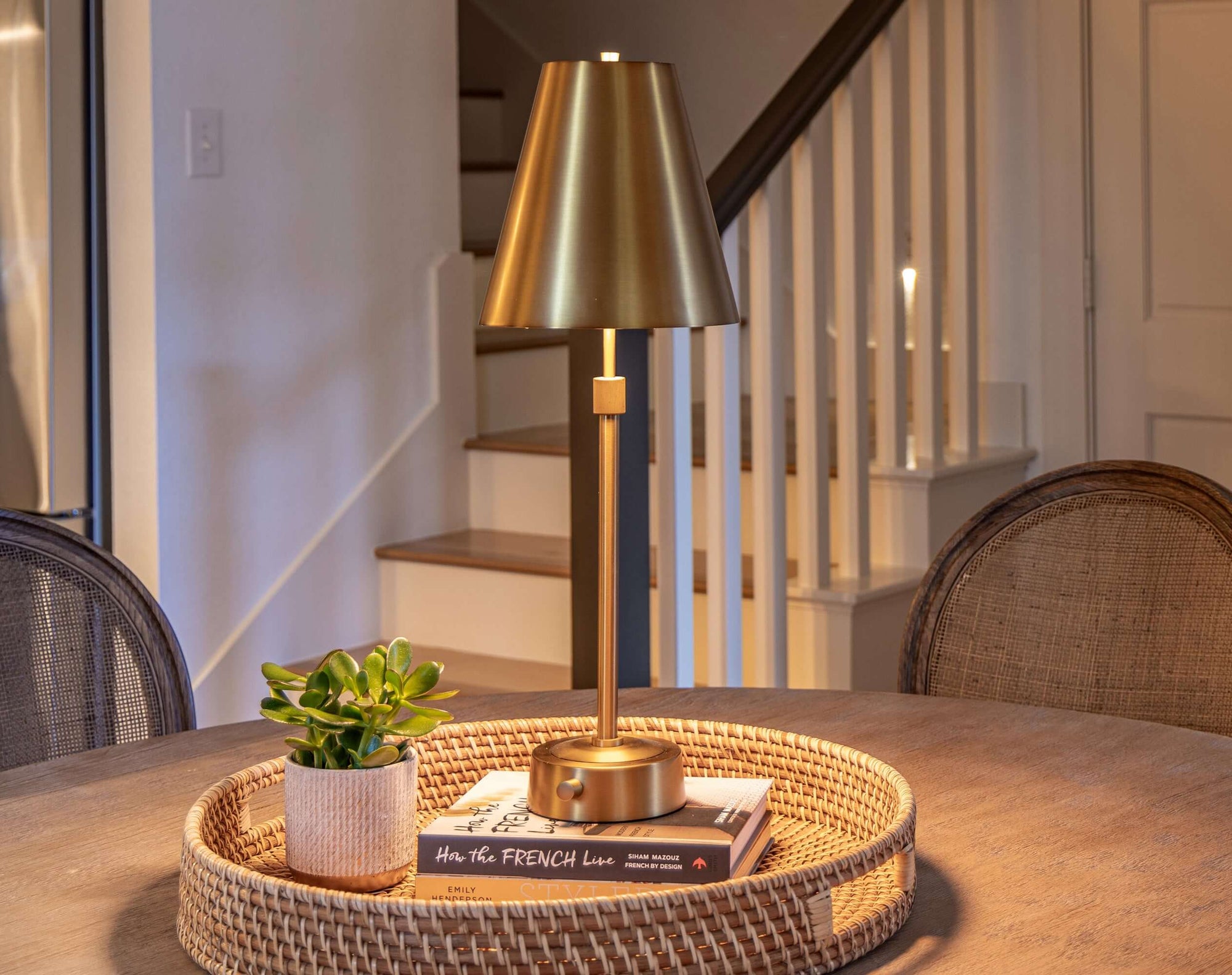 telescopic antique brass rechargeable table lamp