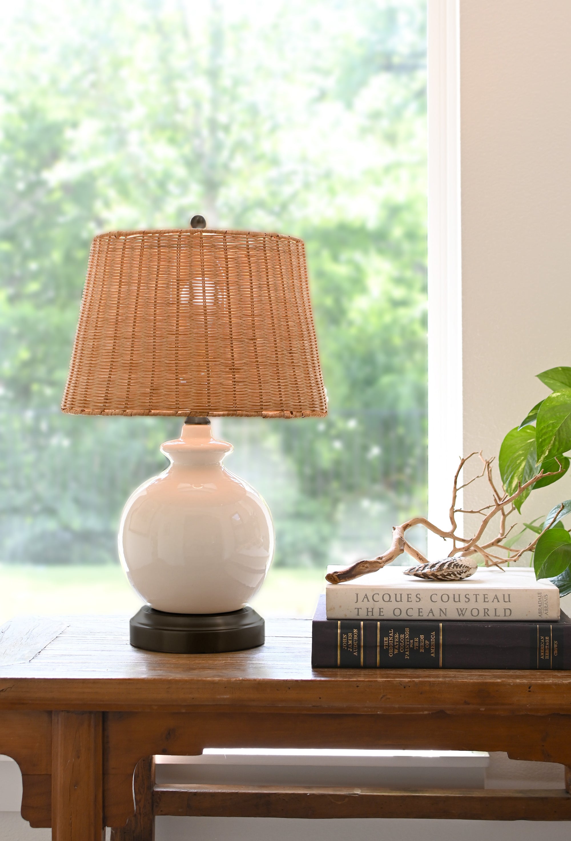 ivory ceramic decorative cordless table lamp
