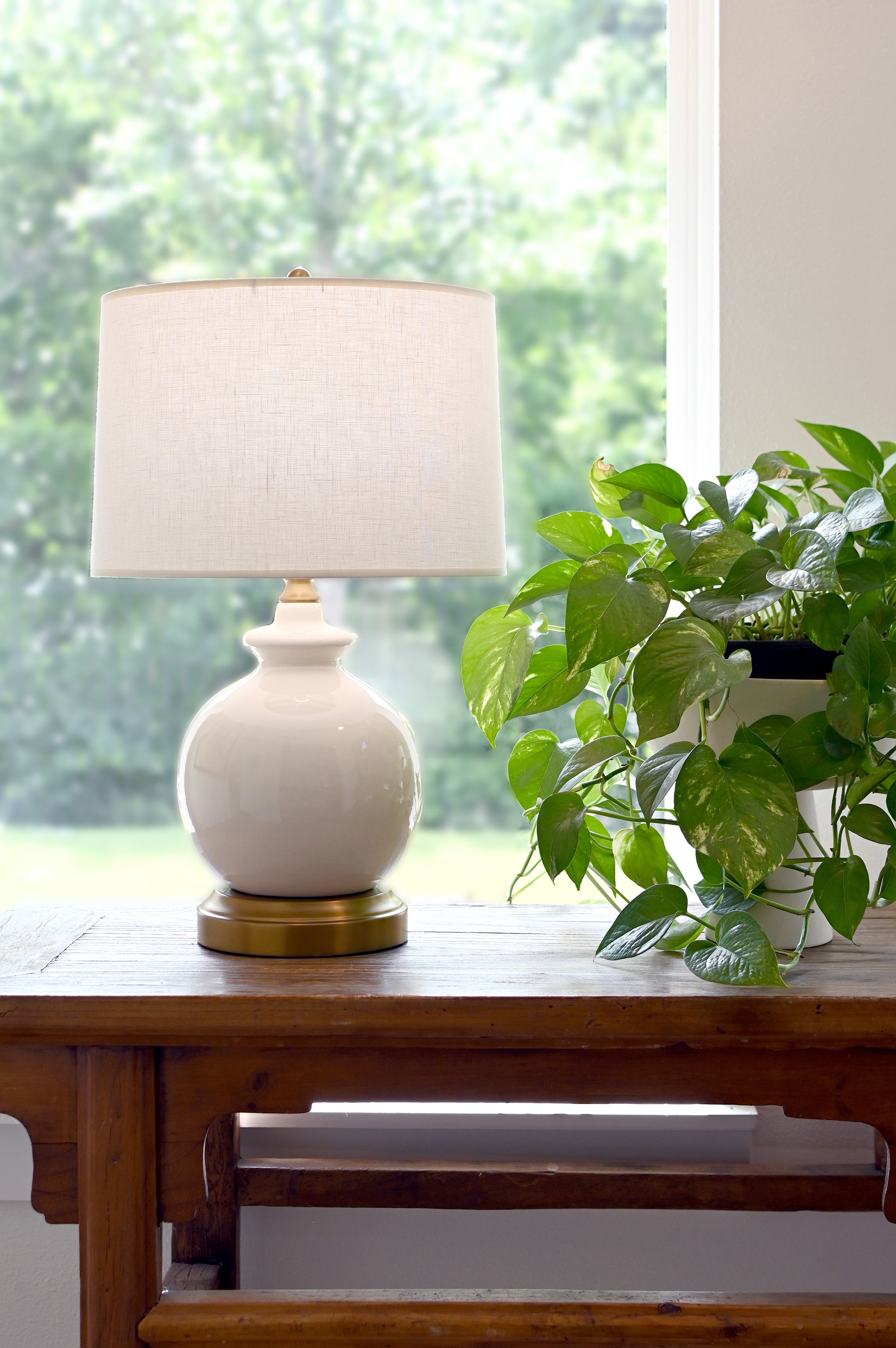 Oliver Ivory on Nickel Cordless Lamp - Made in the USA