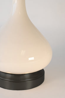 bartlett black base detail