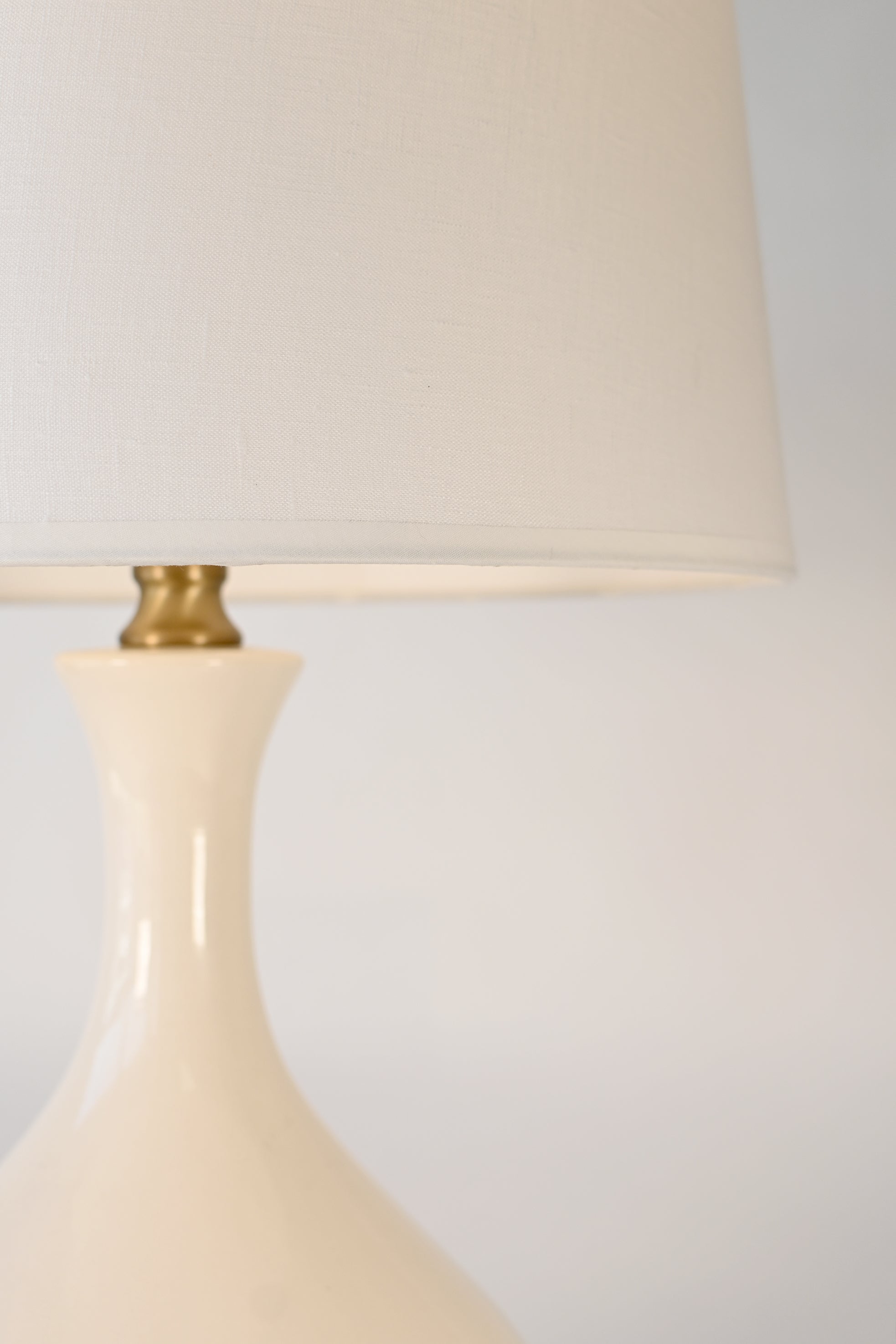 bartlett cordless lamp detail of shade