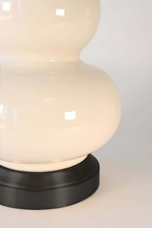 marilyn made in usa ivory ceramic lamp detail on black metal