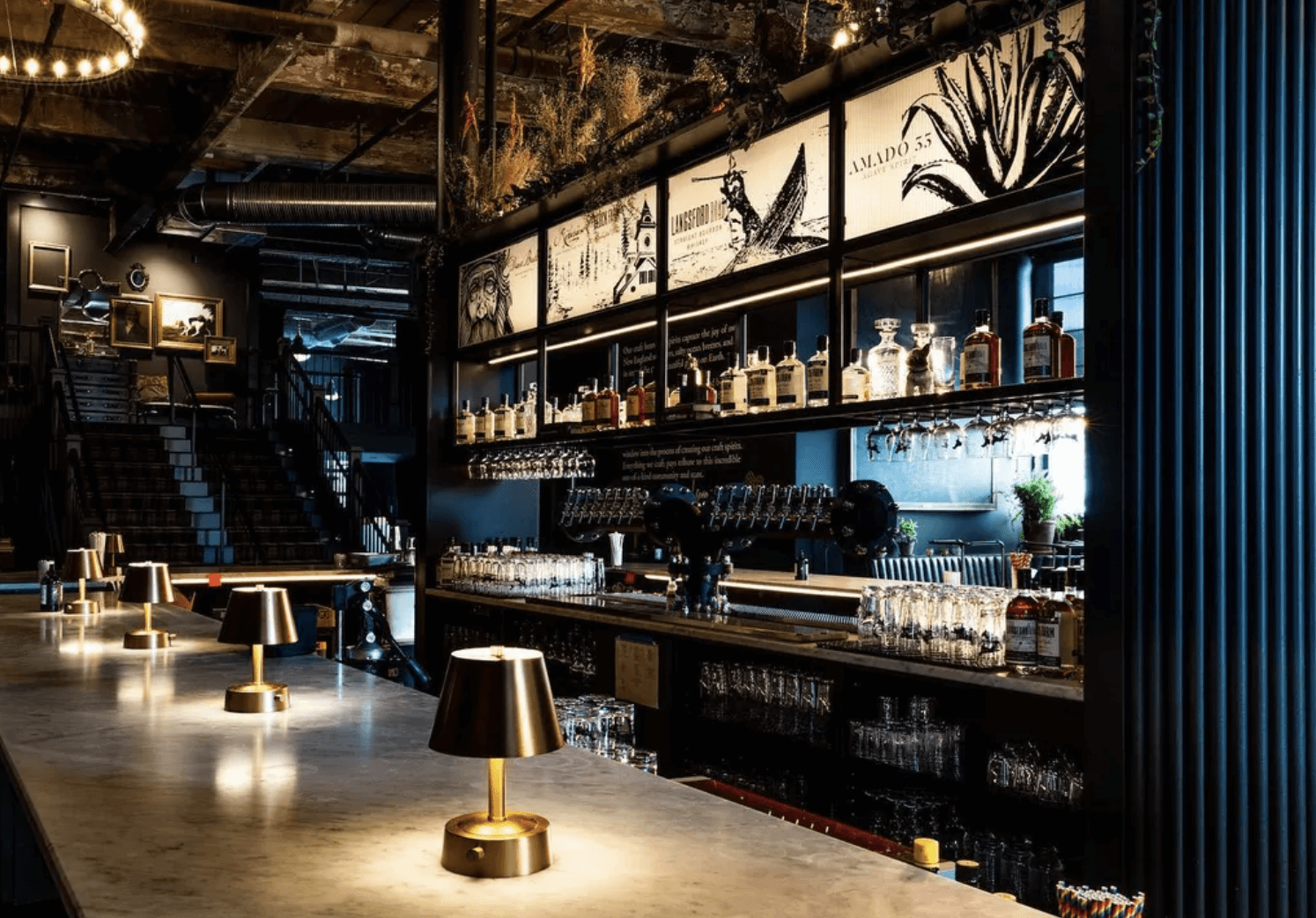 restaurant and bar lighting that is cordless and rechargeable
